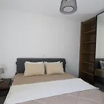 Adamandri Lodge - Prime Location