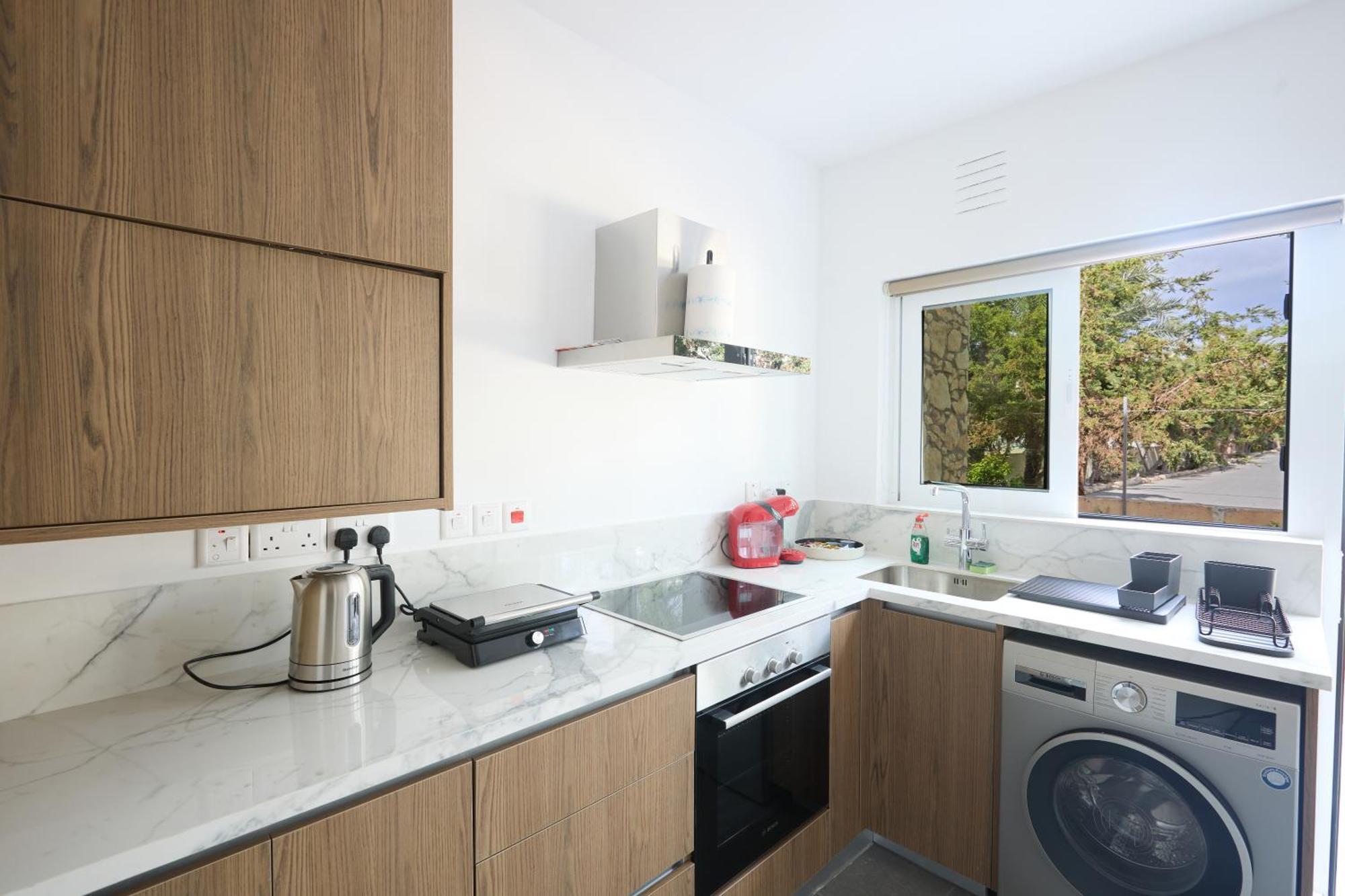 Adamandri - Prime Location Apartment