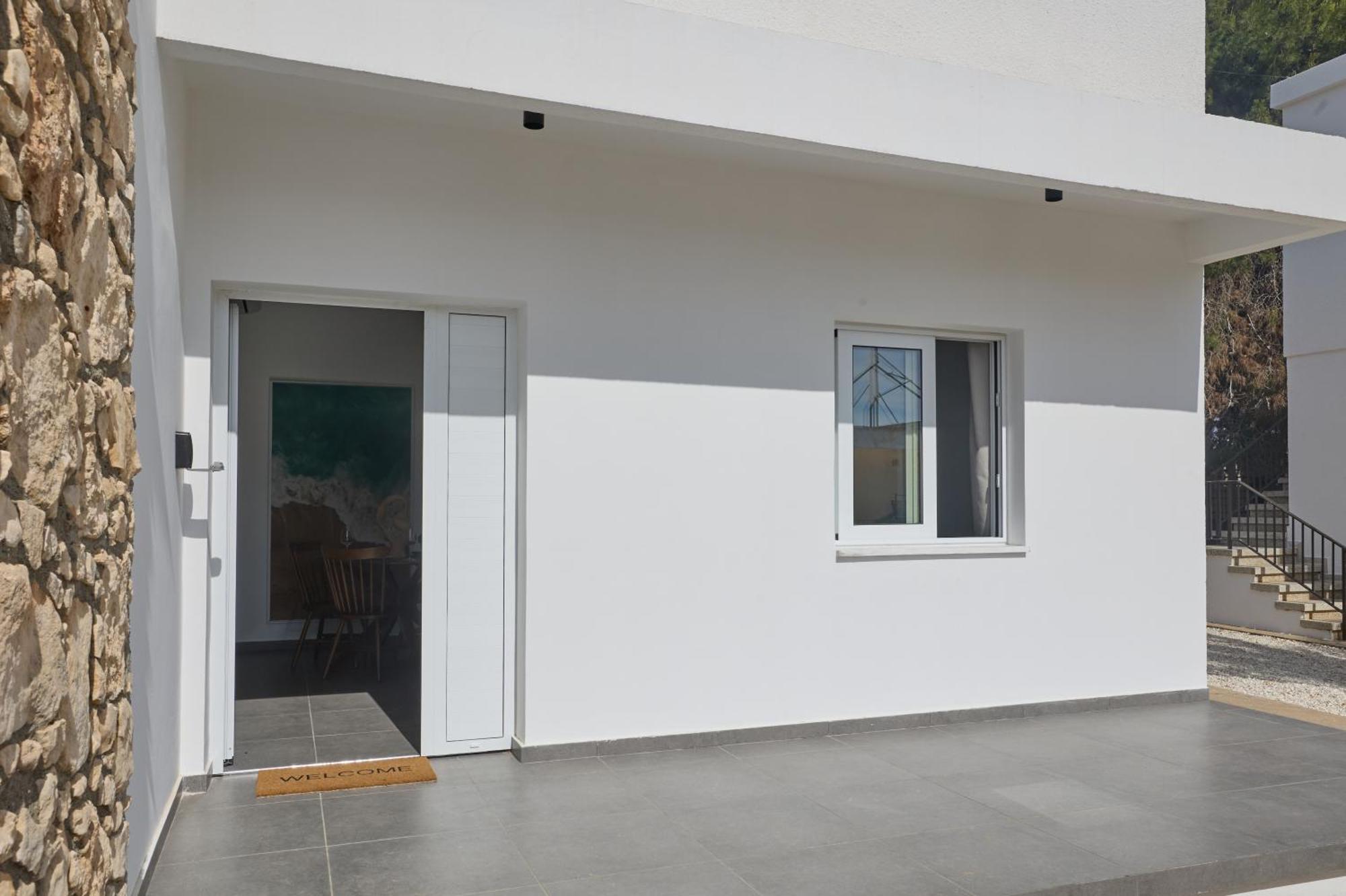 Adamandri - Prime Location *